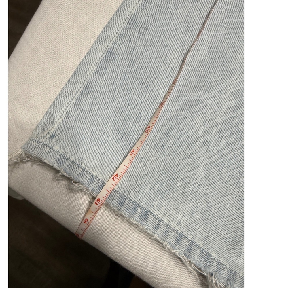 Vervet Los Angeles Light Wash Distressed Wide Leg Jeans V2478 Size 24 - Picture 2 of 6